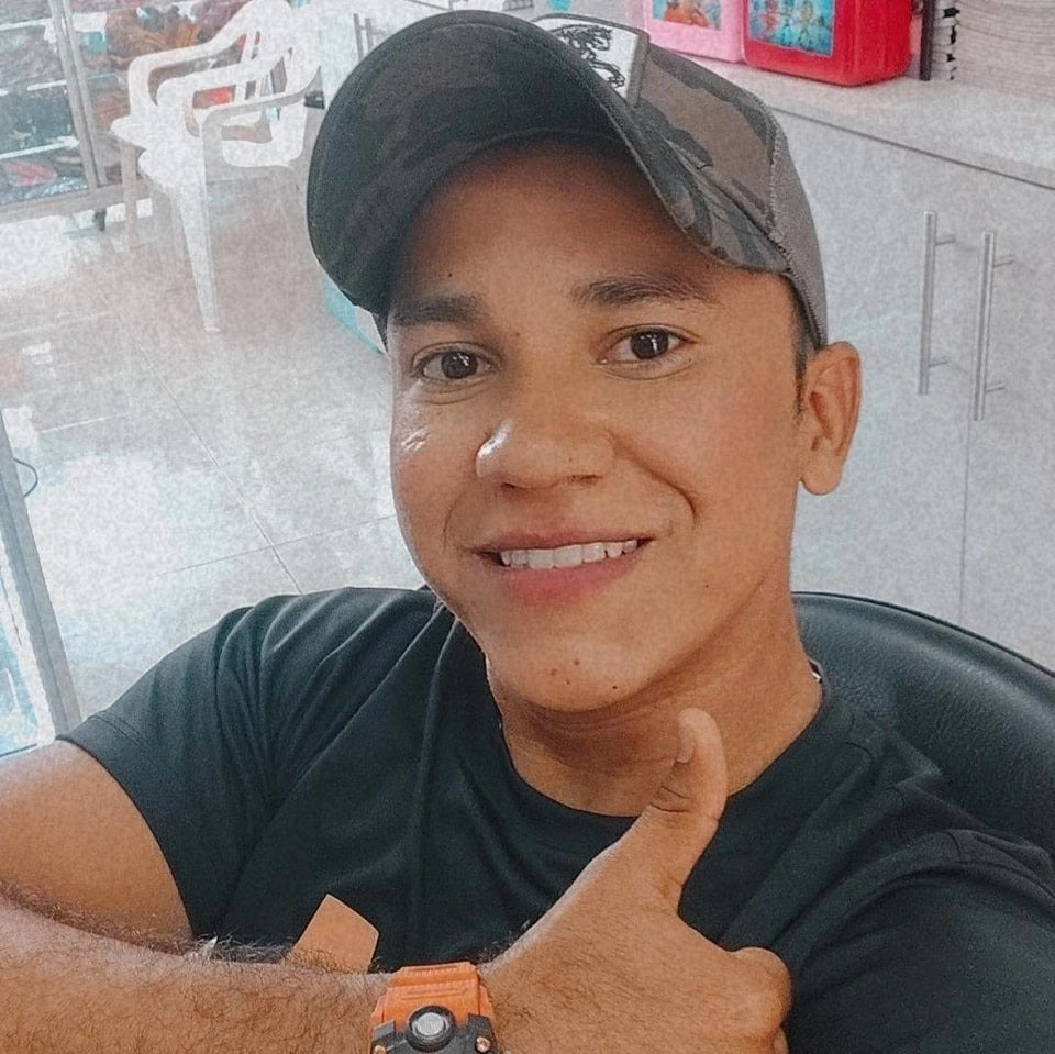 <em><strong>Jorge L.</strong></em>